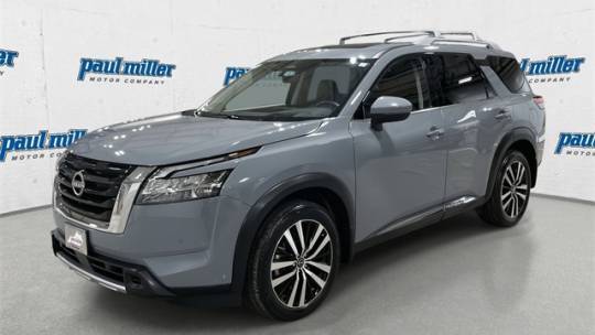 2023 Nissan Pathfinder Platinum — SUV — 17,721 mi — Lexington, KY