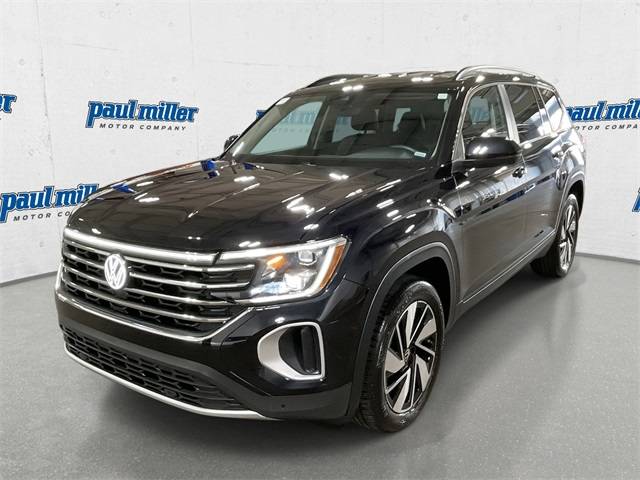 2025 Volkswagen Atlas SE with Technology — SUV — 30,981 mi — Lexington, KY
