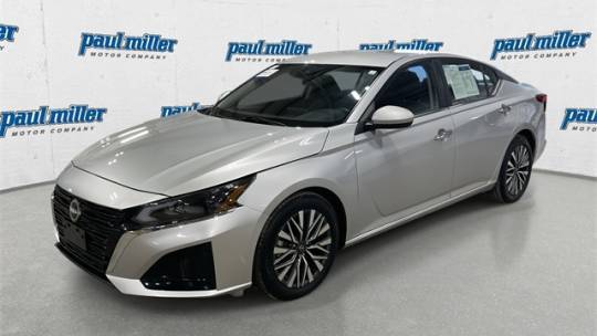 2023 Nissan Altima SV — Sedan — 32,095 mi — Lexington, KY