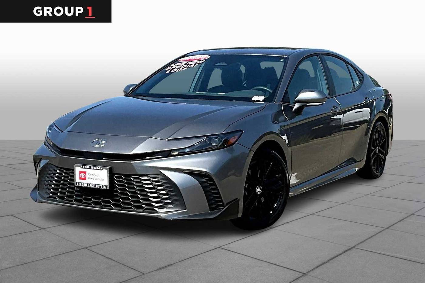 2025 Toyota Camry SE — Sedan — 11,630 mi — Folsom, CA