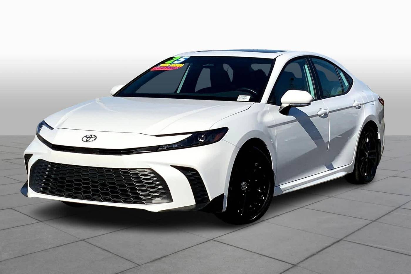 2025 Toyota Camry SE — Sedan — 22,185 mi — Folsom, CA
