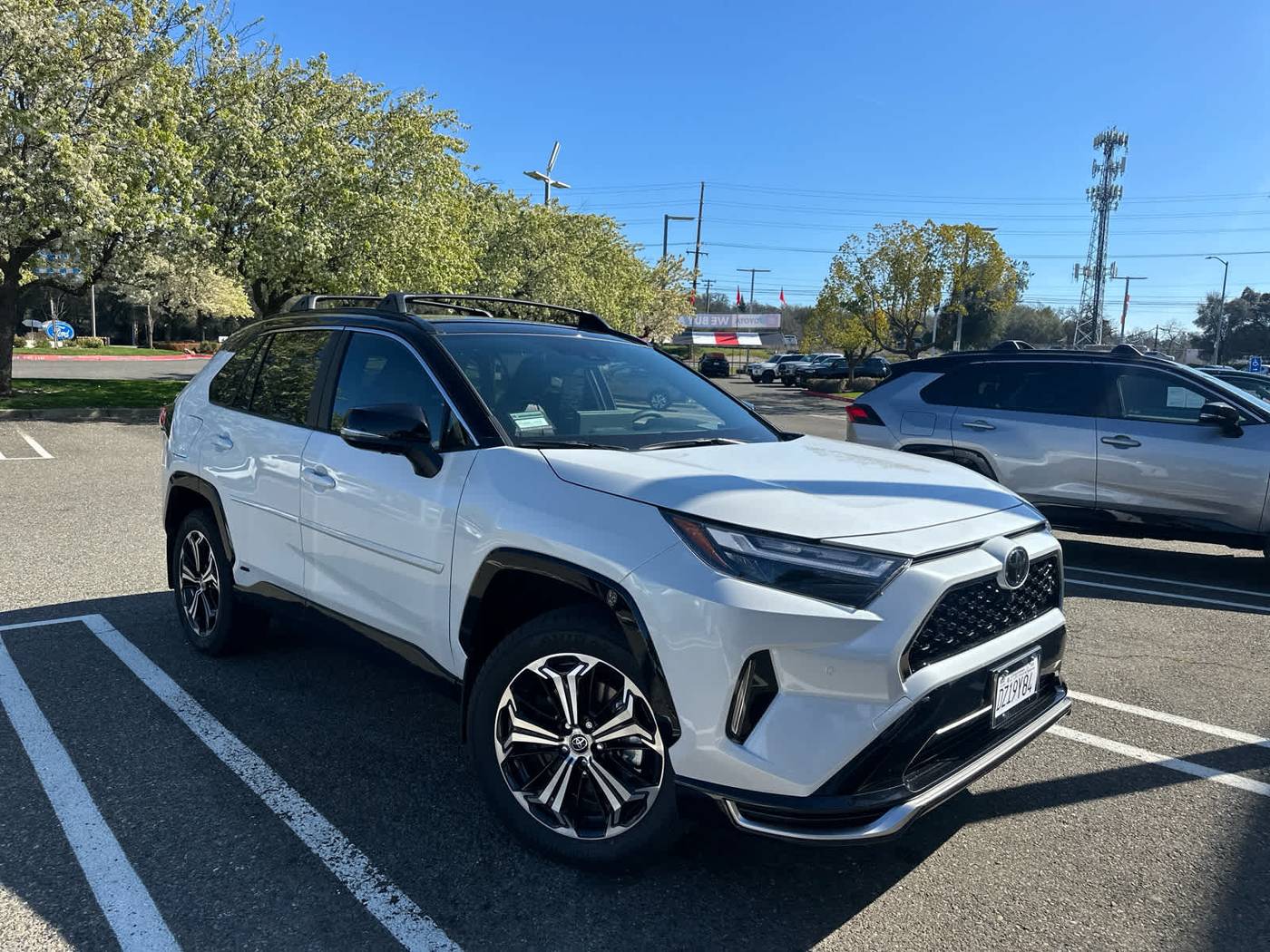 2025 Toyota RAV4 Plug-In Hybrid XSE — SUV — 636 mi — Folsom, CA