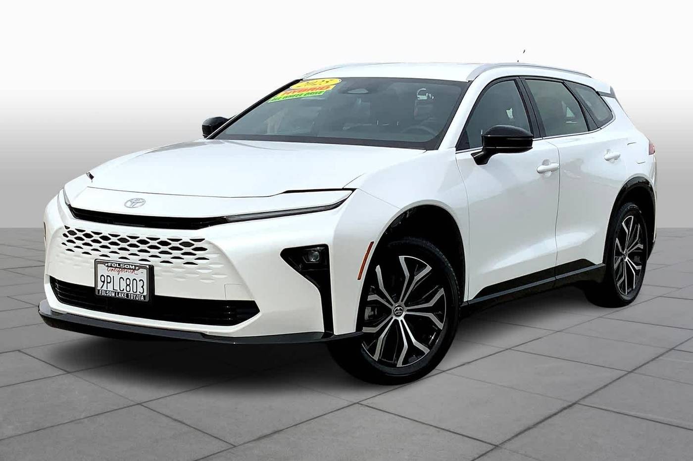 2025 Toyota Crown Signia XLE — SUV — 4,683 mi — Folsom, CA