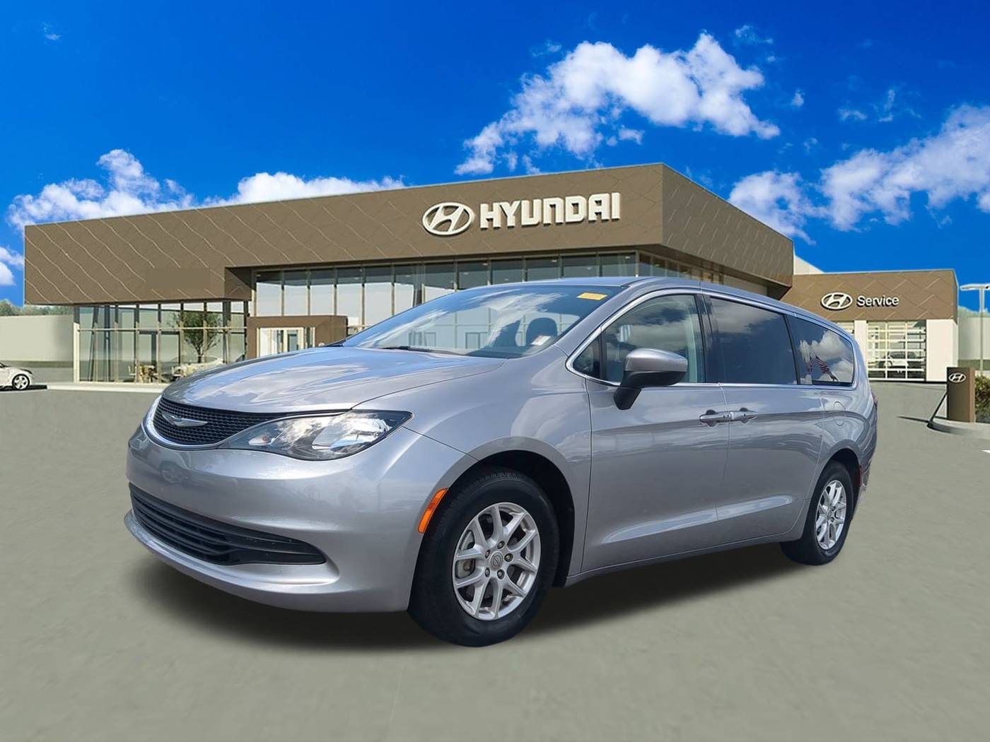 2017 Chrysler Pacifica Touring — Minivan — 88,011 mi — Bradenton, FL