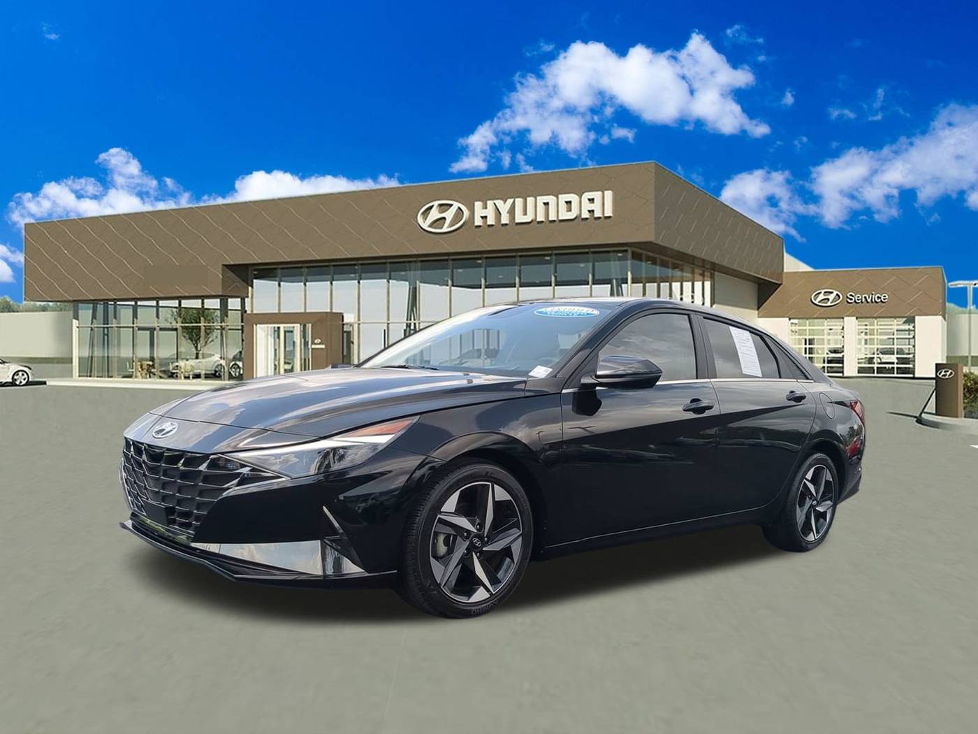 2023 Hyundai Elantra Limited — Sedan — 15,232 mi — Bradenton, FL