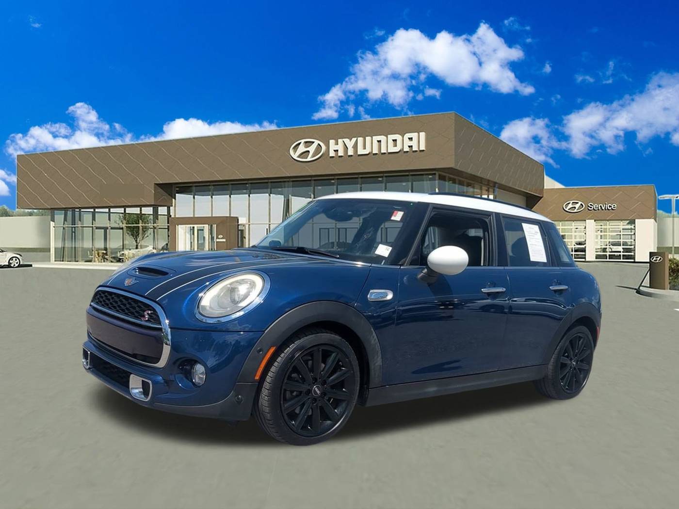 2018 MINI Hardtop Cooper S — Hatchback — 57,532 mi — Bradenton, FL