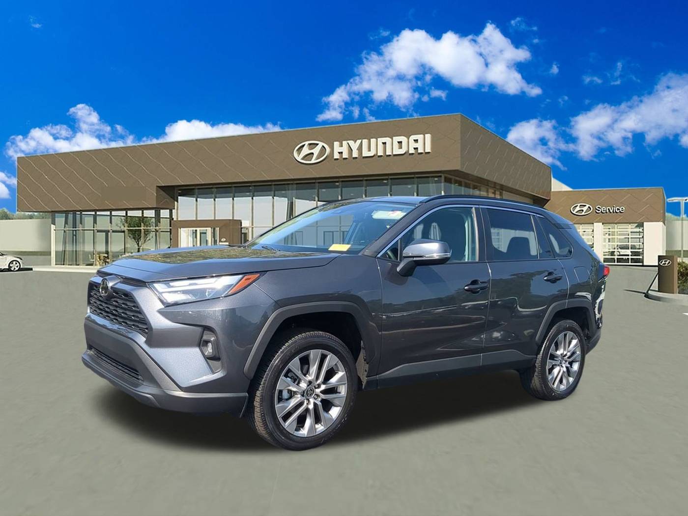 2022 Toyota RAV4 XLE Premium — SUV — 18,453 mi — Bradenton, FL