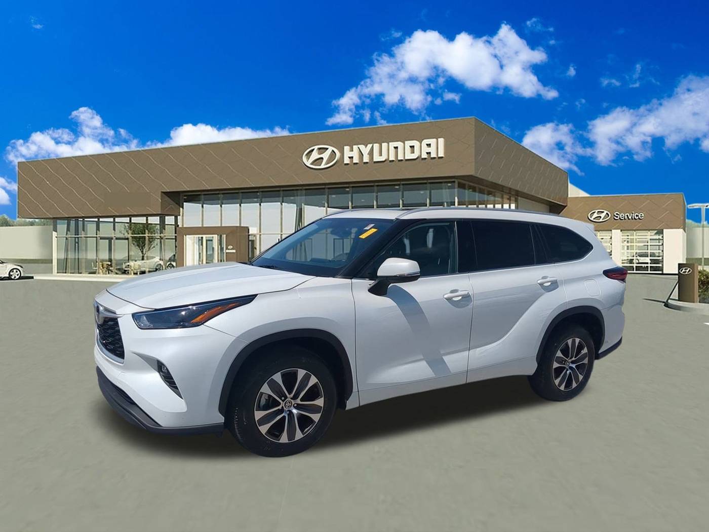 2022 Toyota Highlander XLE — SUV — 27,038 mi — Bradenton, FL
