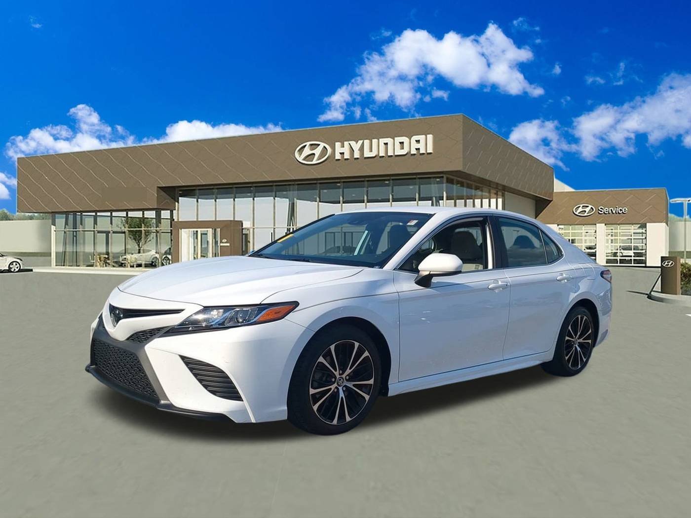 2019 Toyota Camry SE — Sedan — 36,997 mi — Bradenton, FL
