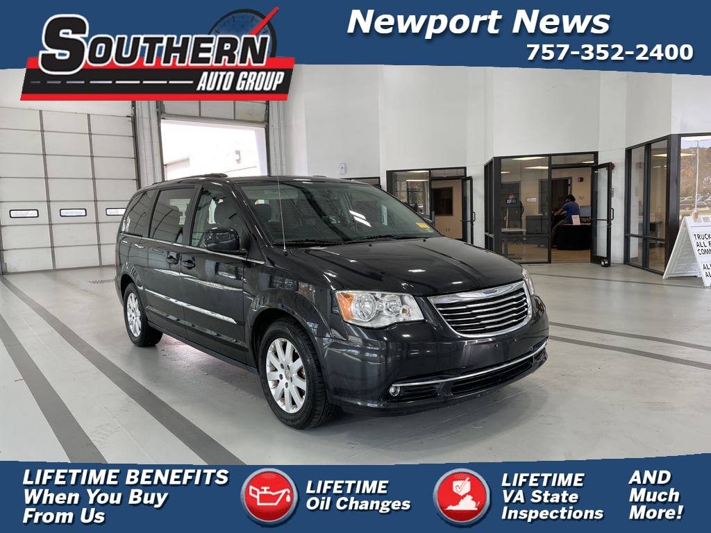 2016 Chrysler Town & Country Touring — Minivan — 73,000 mi — Newport News, VA
