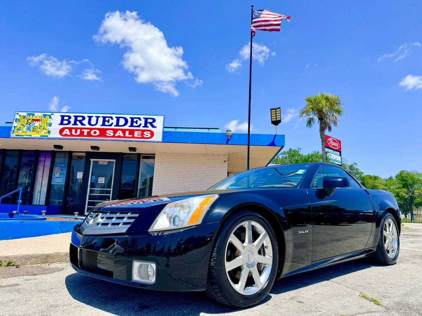 2004 Cadillac XLR Standard
