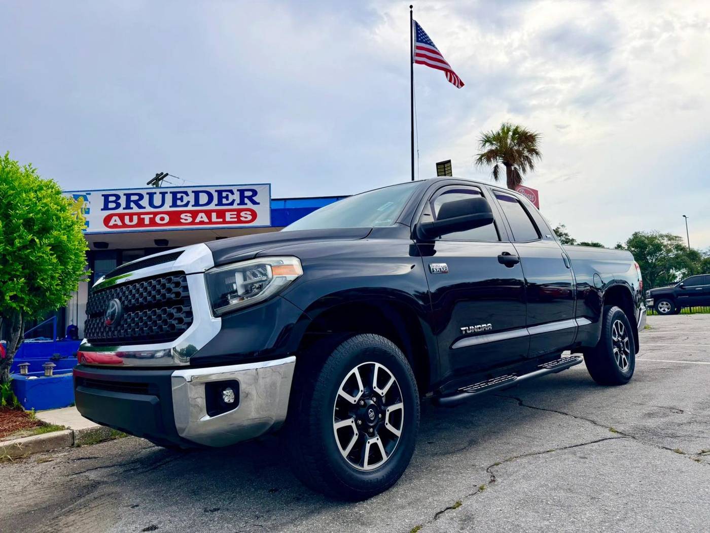 2018 Toyota Tundra SR5