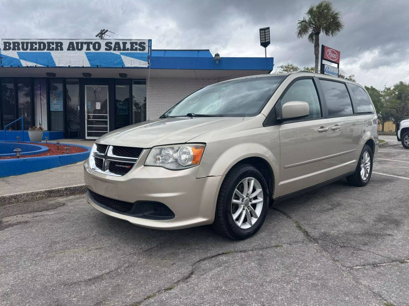 2014 Dodge Grand Caravan SXT — Minivan — 203,455 mi — Jacksonville, FL