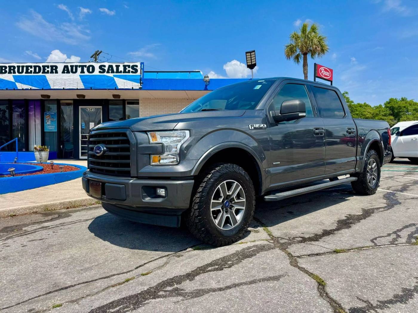 2017 Ford F-150 XLT — Pickup Truck — 102,965 mi — Jacksonville, FL