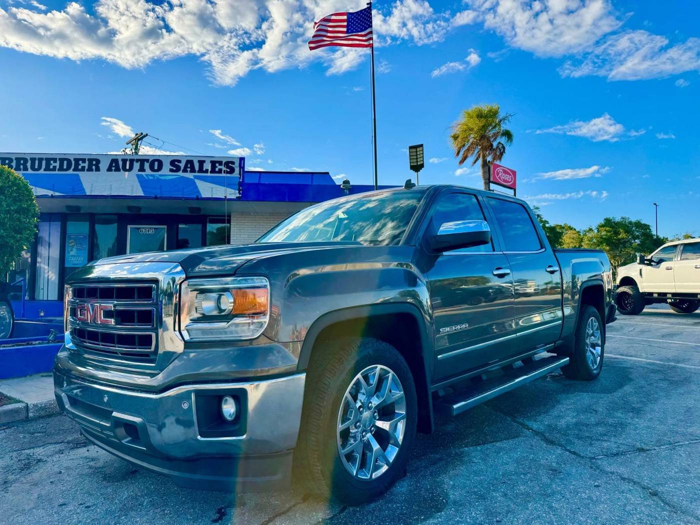 2014 GMC Sierra 1500 SLT — Pickup Truck — 72,257 mi — Jacksonville, FL